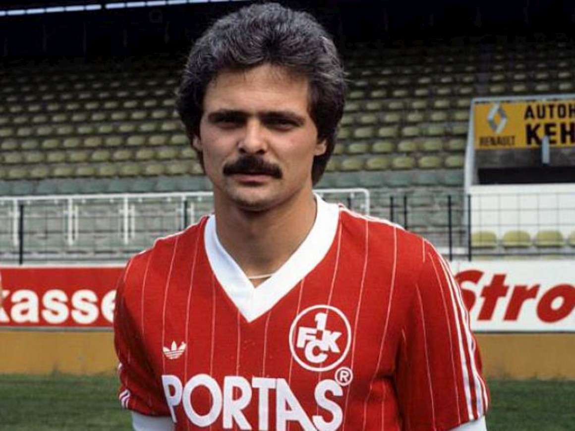 历史上的今天:东德国脚埃根多夫发生“意外”车祸