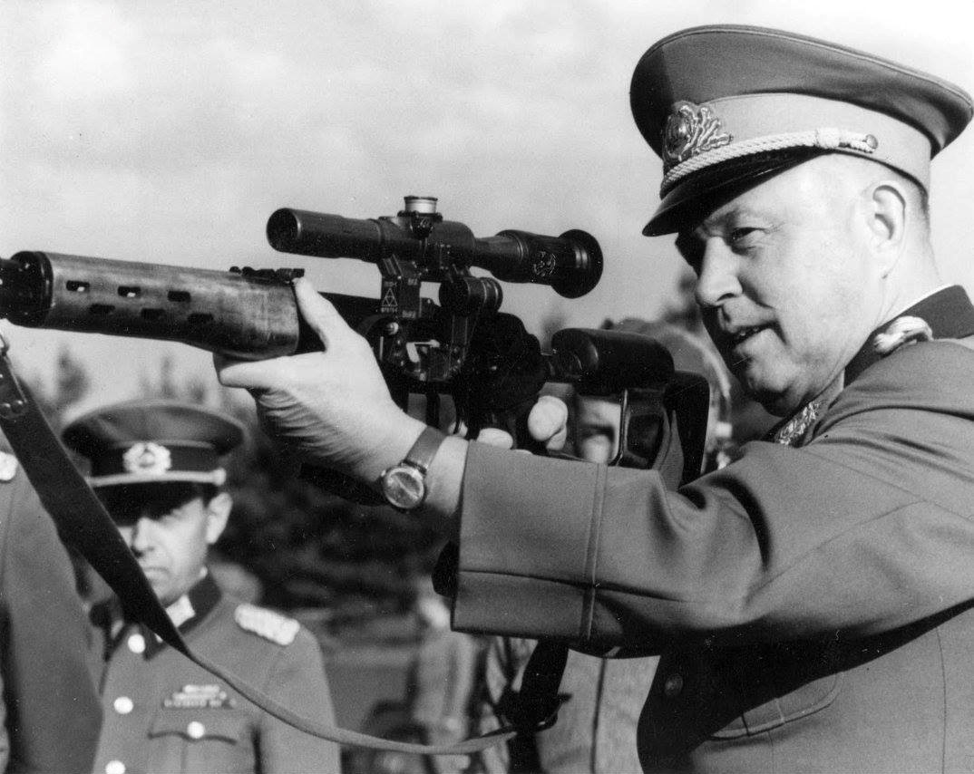 历史上的今天:东德国脚埃根多夫发生“意外”车祸