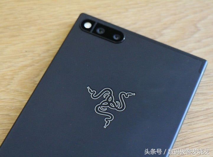 雷蛇手机一代评测,最新款雷蛇手机