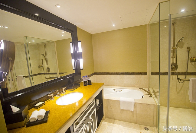 澳门酒店50-100元一晚供2人住,来澳门住风景很好的酒店