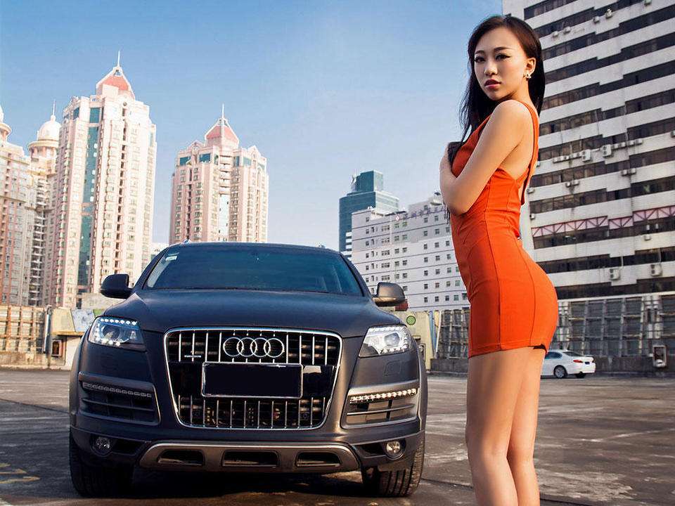 80万买奥迪q8吗,80万买宝马7系还是x5