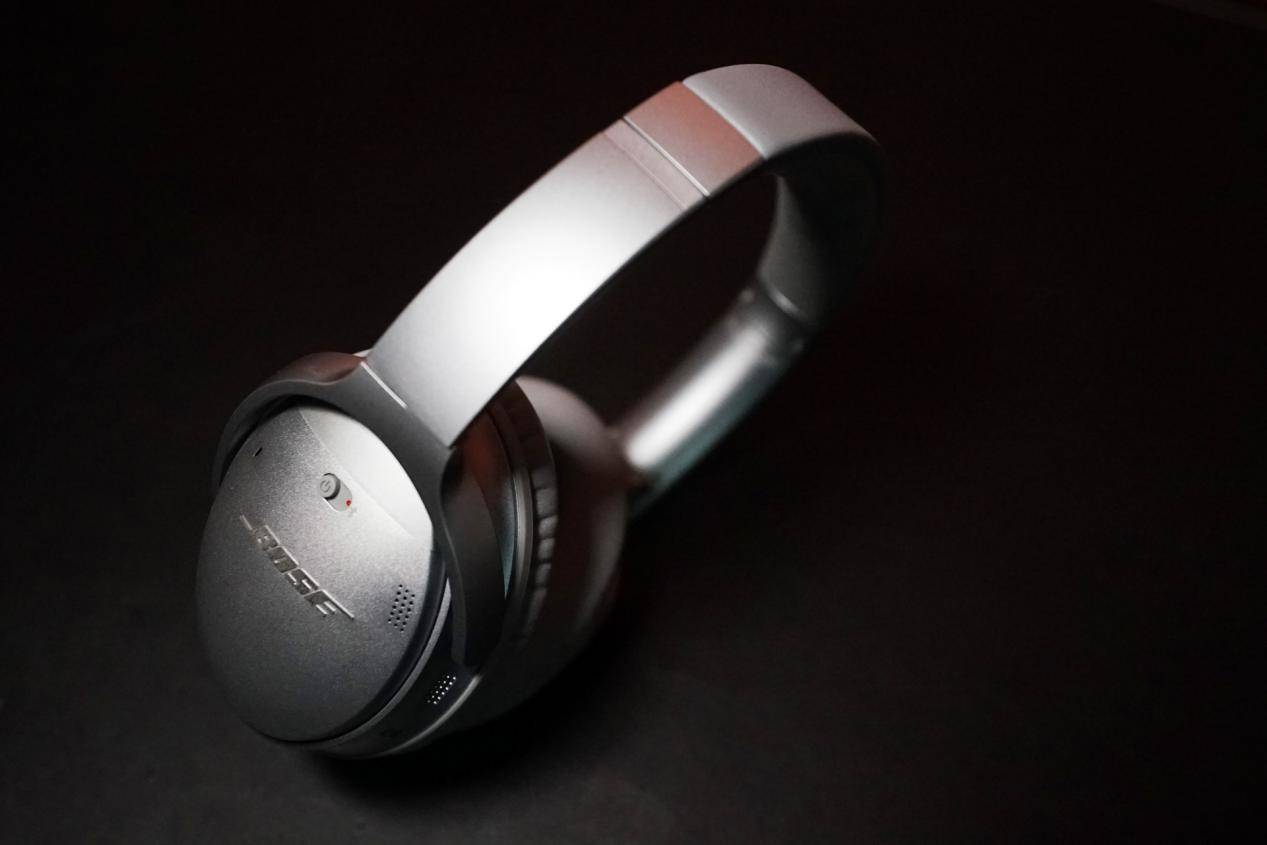 boseqc35二代耳机更新意义,出差带着耳机