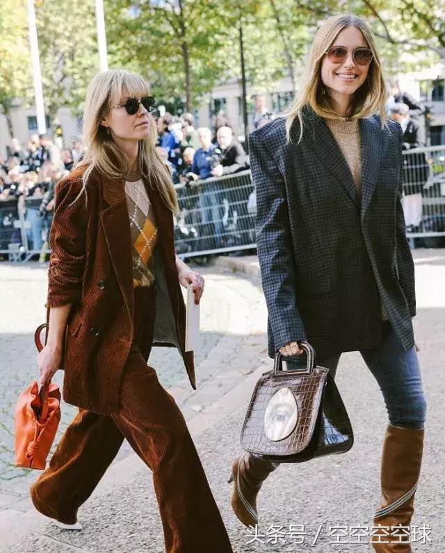 肩宽胸小腰细如何穿衣服,胸小肩宽腿短咋穿