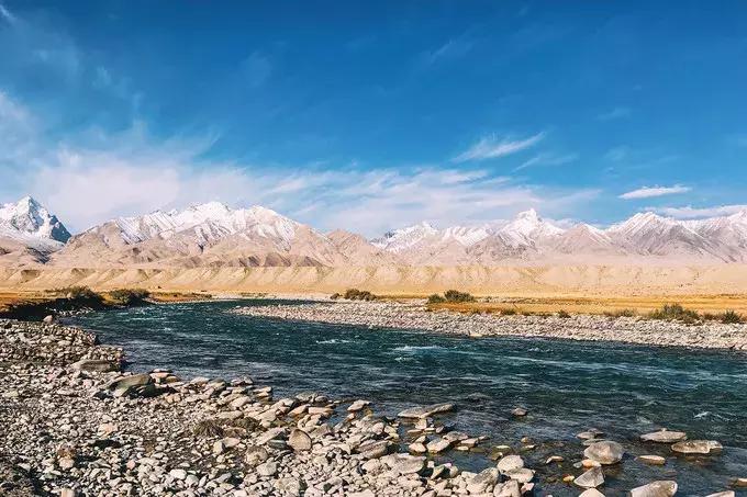 我们来自五湖四海原唱,我们来自于五湖四海全文