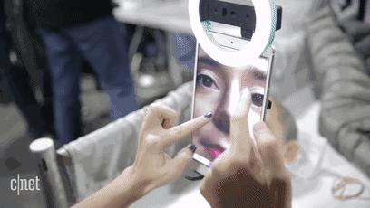 人脸面具易容术教程,易容术用硅胶面具男变女怎么做