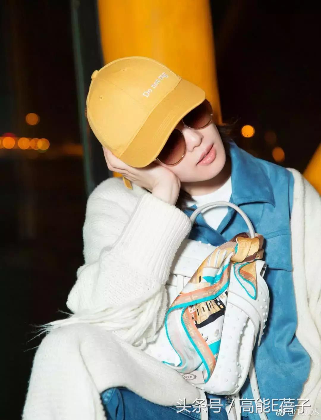 刘诗诗香奈儿包包同款,刘诗诗古力娜扎毛绒包