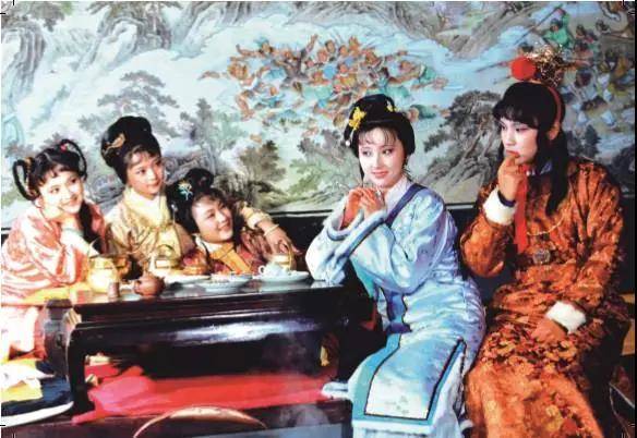 红楼梦十个经典故事,红楼故事深度解析