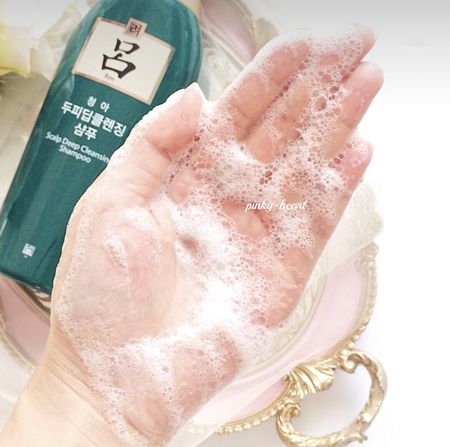 一天不用洗发水就很油,洗发水一天不洗就油是什么原因