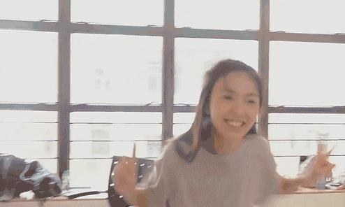 37岁的F小姐出道15年，不管怎么努力就是不红