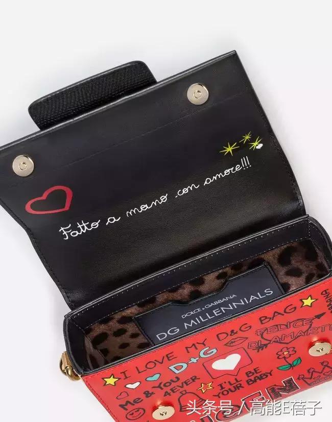 刘诗诗香奈儿包包同款,刘诗诗古力娜扎毛绒包