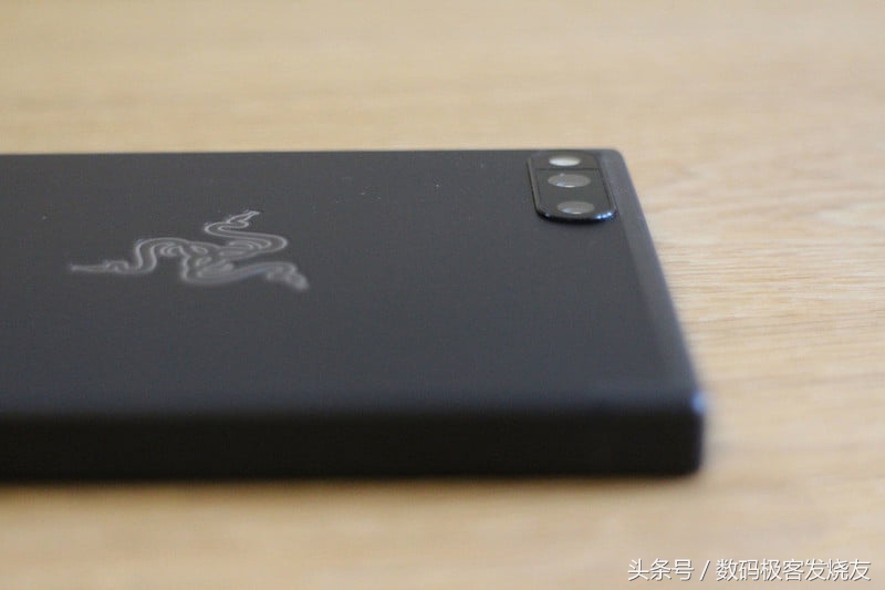 雷蛇手机一代评测,最新款雷蛇手机