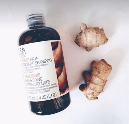 一天不用洗发水就很油,洗发水一天不洗就油是什么原因