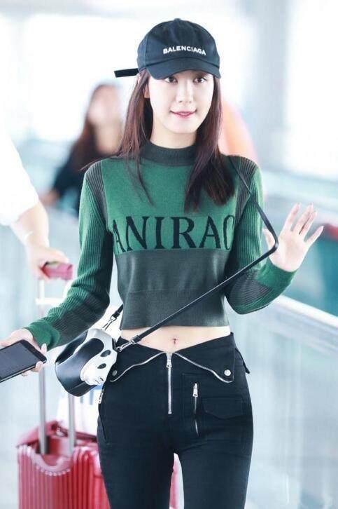 李菲儿红毯大秀a4腰,李菲儿露脐装秀