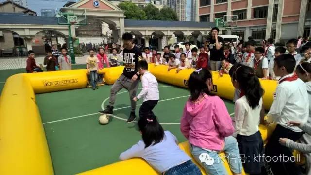 少年足球快乐足球,青少年足球比赛入场