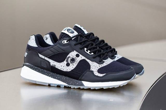 满大街都在撞鞋，我只好拿出这双杀手锏了！