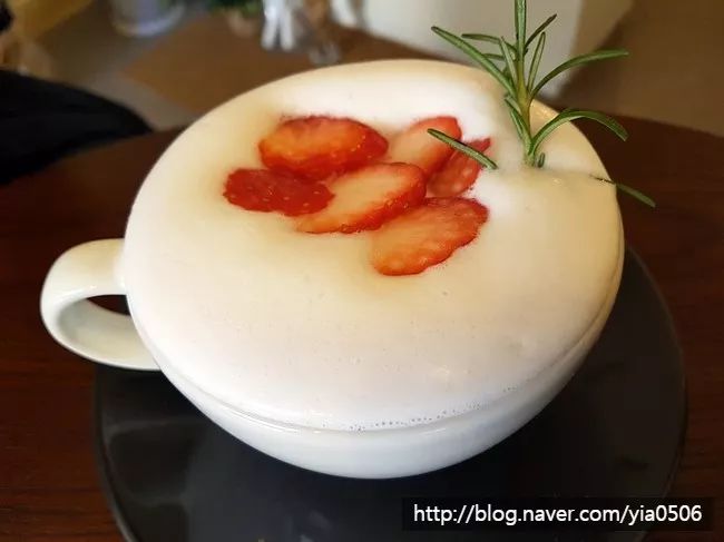 就连文艺女青年也找不到的史诗级咖啡店，因为它们真的藏在角落里