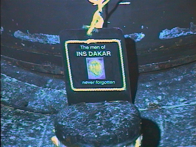 刚买的潜艇还没到家就和69名水兵消失，艇上的图腾在航行前被换掉