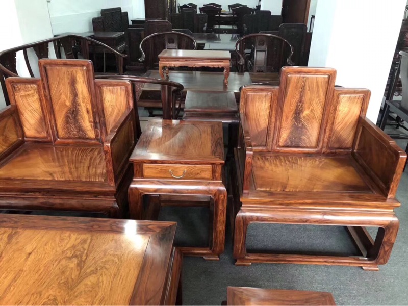 越南黄花梨的学名,海南黄花梨木中黄金之称