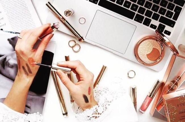 为你揭秘网红款小众美妆