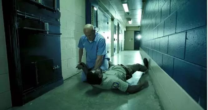 徒手拆车，脚剁头颅，断骨碎心！罕见的*力暴**，超激的老派cult