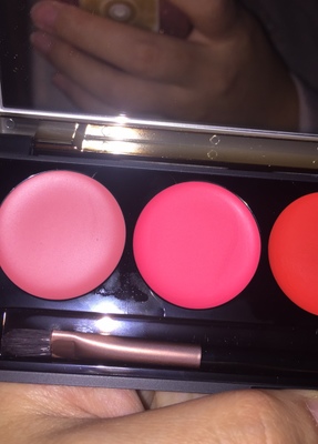 宝妈们别看微商了，这个大牌口红不贵还是孕妇专用！