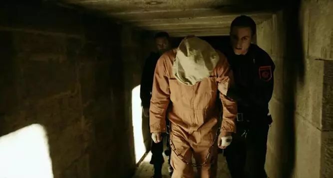 徒手拆车，脚剁头颅，断骨碎心！罕见的*力暴**，超激的老派cult