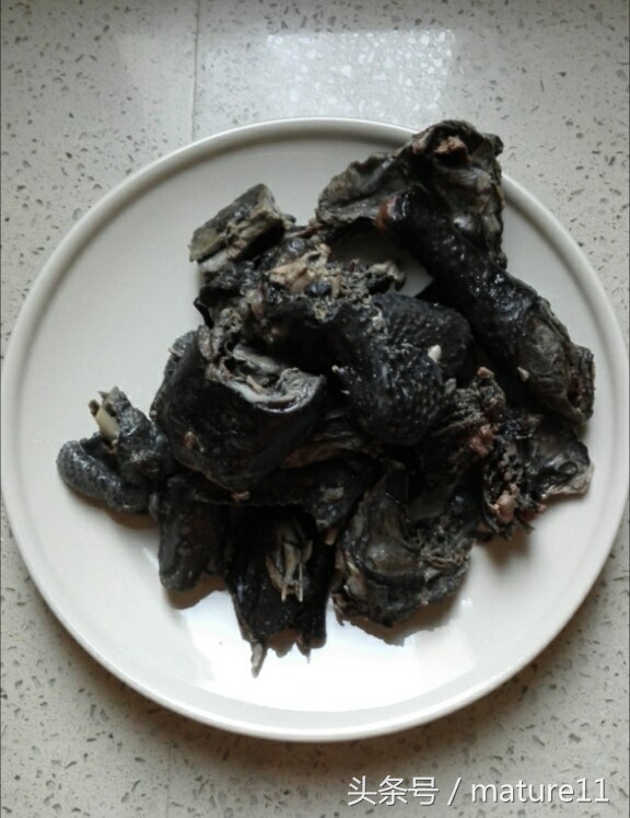 喝了让女人皮肤变好的养生汤,女人必喝的一碗补水养颜汤