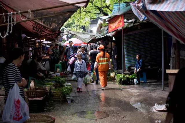 都市气息和人文底蕴相得益彰的南岸，让你重新认识山城！