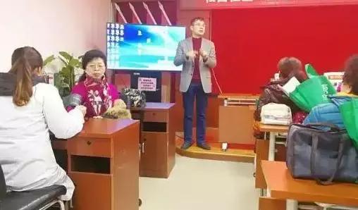 医院三八健康讲座,女神节医院开展女性健康知识讲座