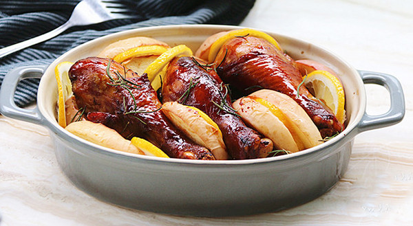 烤箱托盘糊了怎么清洗,烤箱内壁油渍怎么清洗