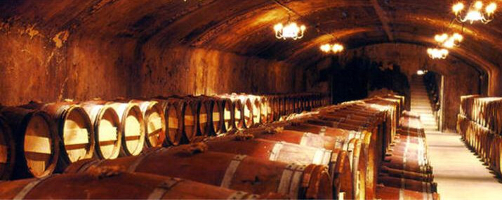 82年的拉菲要多少钱一瓶,你真的了解葡萄酒吗