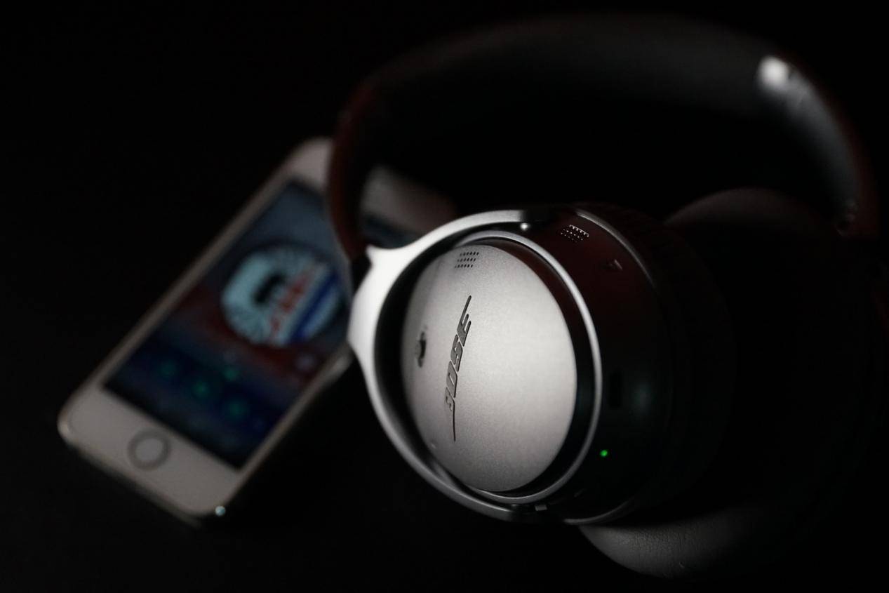 boseqc35二代耳机更新意义,出差带着耳机