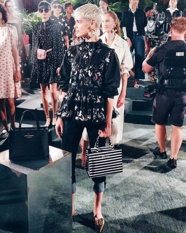 适合秋冬的轻奢小众包包,又好看又洋气的包包爆款