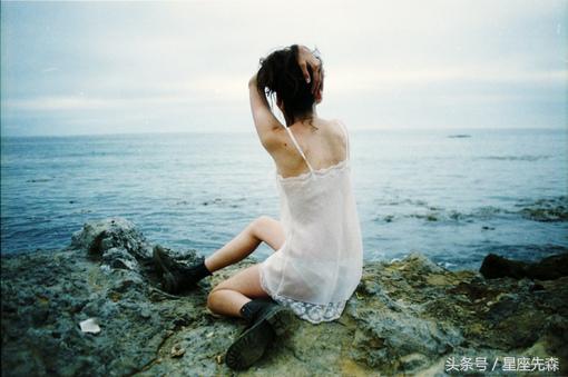 12星座女遇到真爱时的表现,12星座女遇到哪个男生会乖乖听话