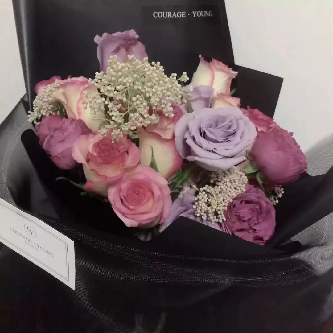 男同胞们你们送老婆什么礼物,38妇女节要不要给女朋友送东西