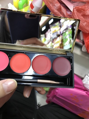 宝妈们别看微商了，这个大牌口红不贵还是孕妇专用！