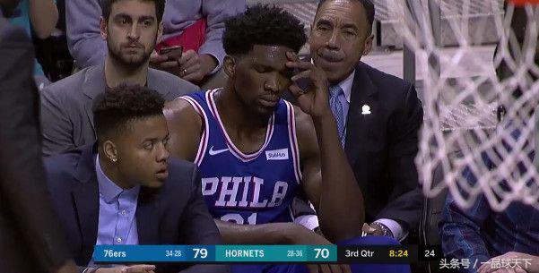 怒喷裁判被吹技犯后，大帝在替补席闭目养神思考人生：大胆刁民？