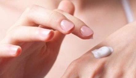 汗疱疹像是被火烫过,汗疱疹小水泡感觉里面有黑点