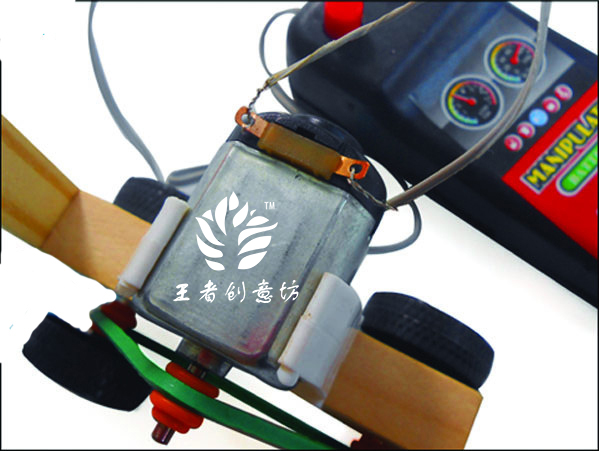 王者创意坊(玩具制作):一个适合带小朋友一起制作的有线遥控车