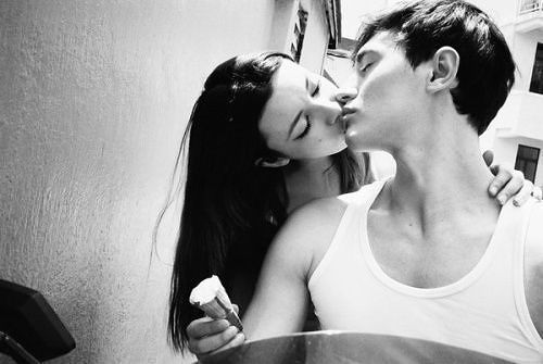 女生怎么追男生不掉价,女生怎么追男生