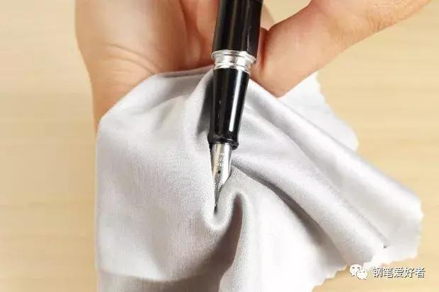 钢笔笔尖调整,钢笔笔尖怎么调整写字好看