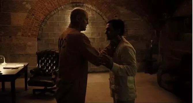 徒手拆车，脚剁头颅，断骨碎心！罕见的*力暴**，超激的老派cult