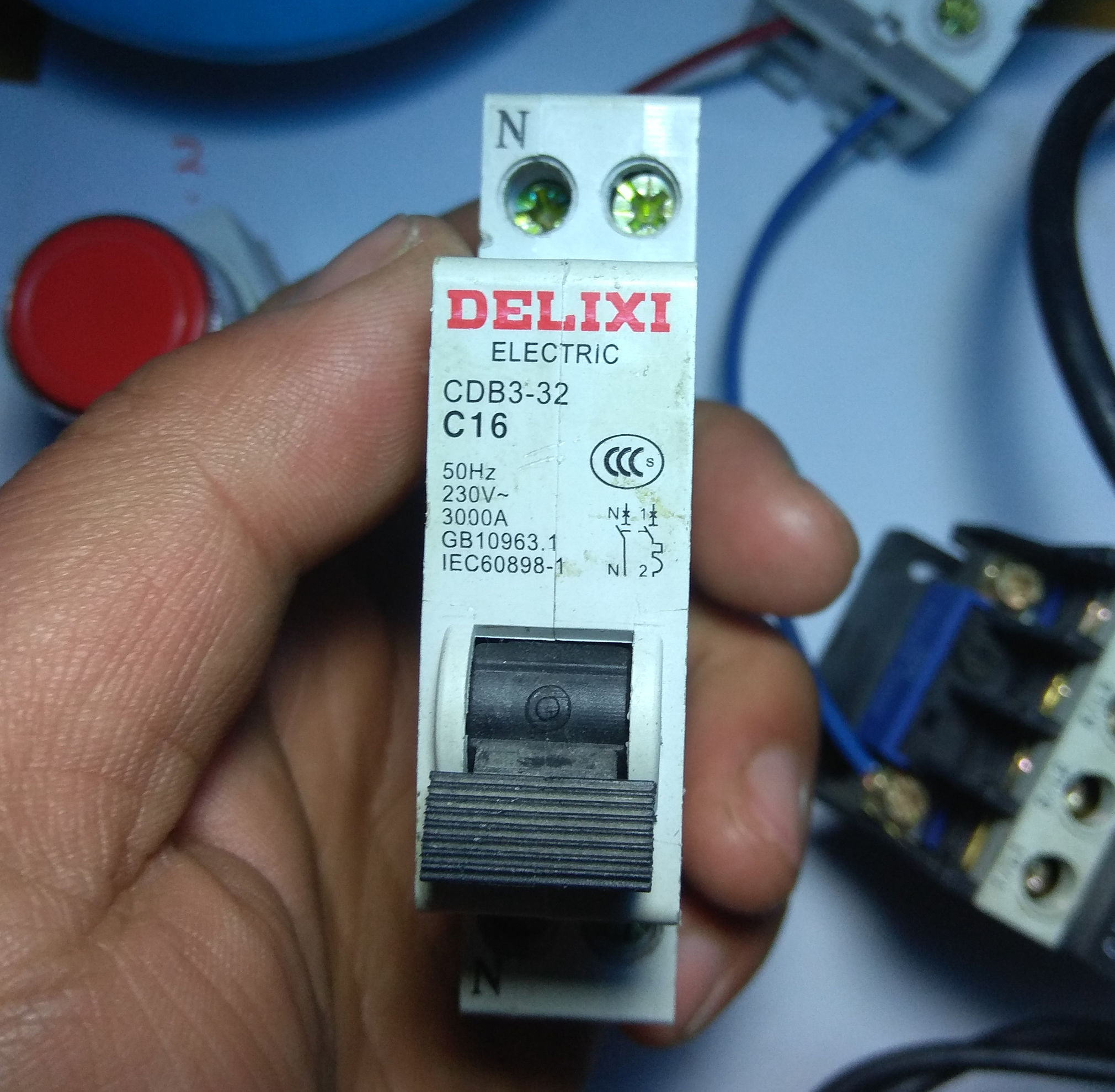 电工知识零线从哪里来的,电工200个基础知识