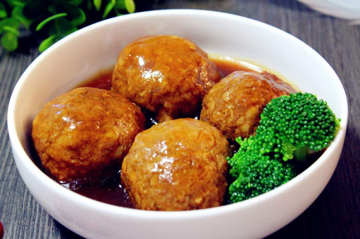 勾芡的做法与技巧,勾芡的技巧和比例