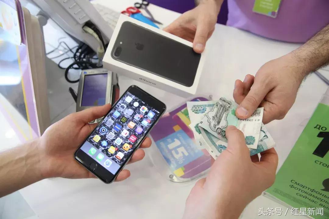 苹果三星手机最新消息,让苹果头疼的中国市场