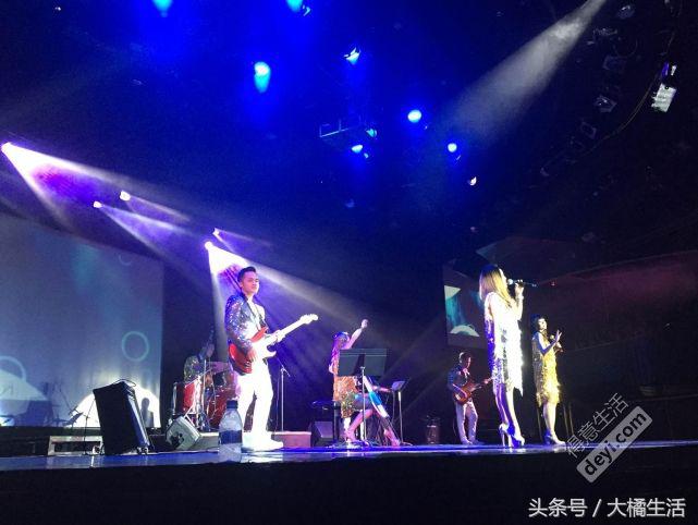 一大一小说走就走的邮轮行