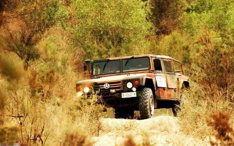 可以越野的坦克,枭龙越野车的技术