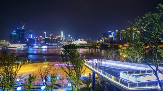 都市气息和人文底蕴相得益彰的南岸，让你重新认识山城！