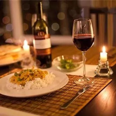 男同胞们你们送老婆什么礼物,38妇女节要不要给女朋友送东西