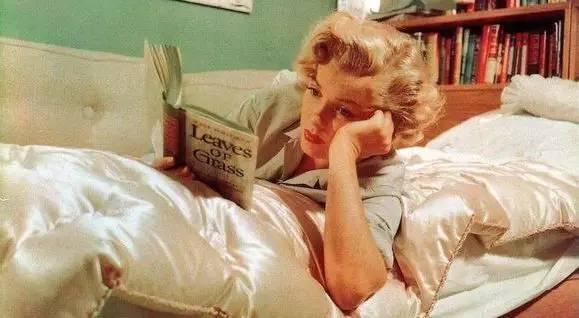 我不知道3月8日应该叫什么节,我只想为你读这5本书